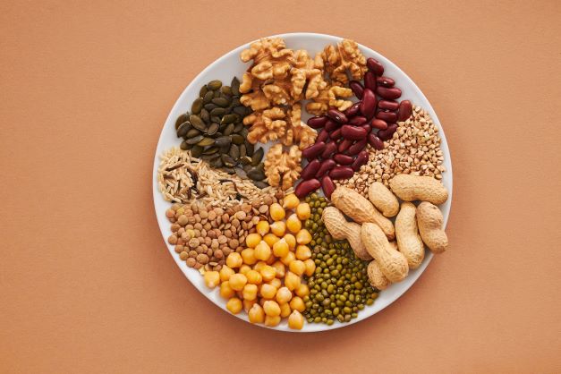 nuts and beans are a good source of antioxidant vitamin E